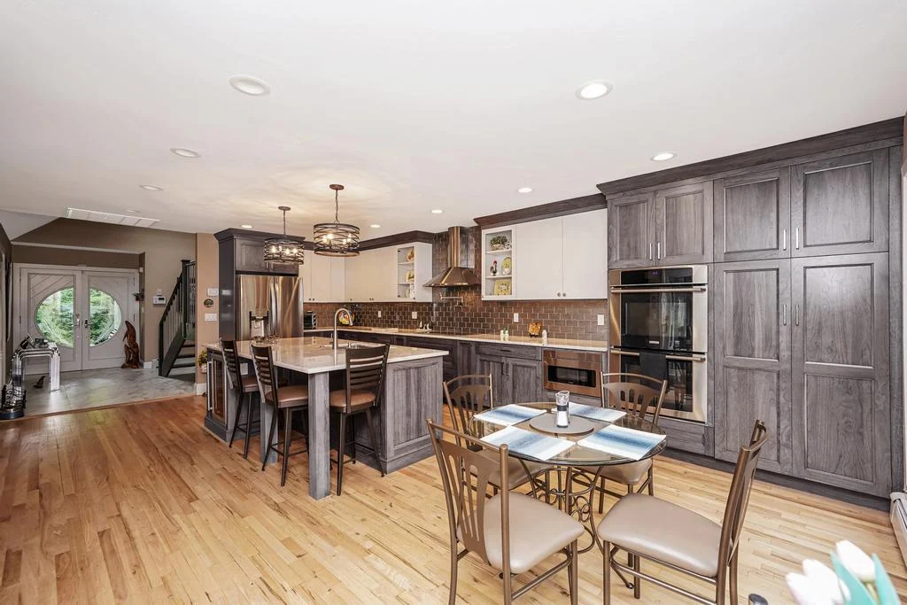 Traditional kitchen cabinetry